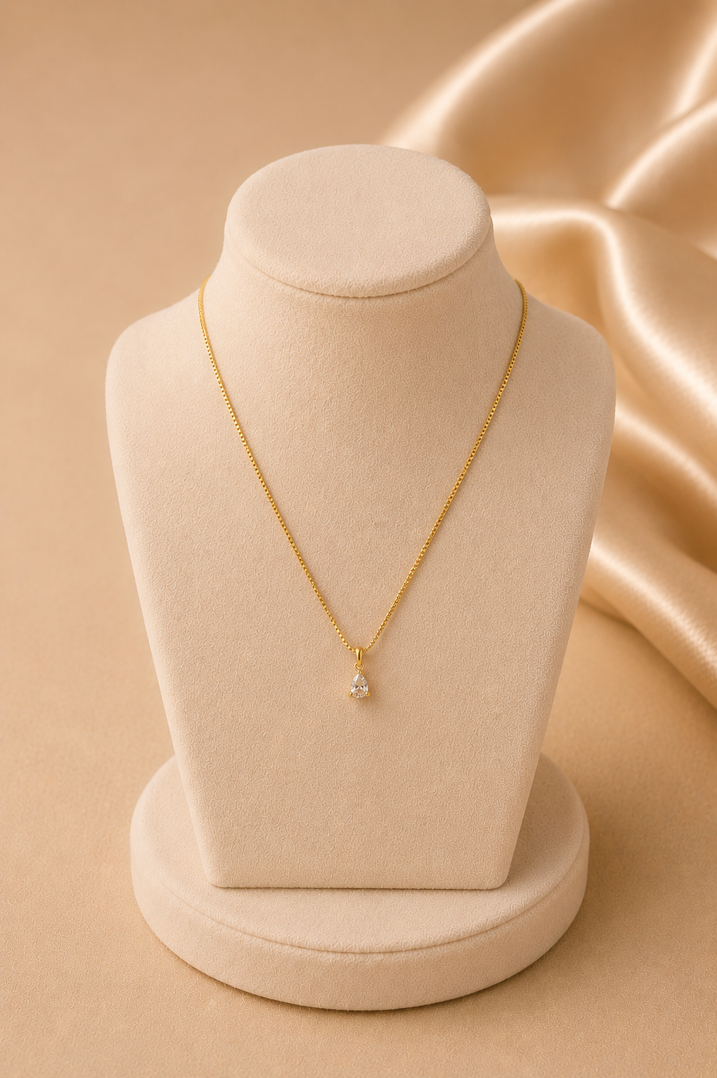 Colar G com Zircônias Gota